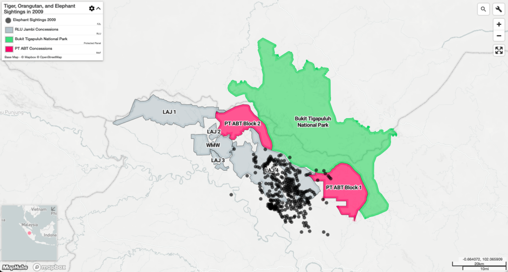 En verde, el parque Bukit Tigapuluh. En rojo, las concesiones ABT; en gris, las concesiones Royal Lestari LAJ y WMW. Los puntos negros indican avistamientos de elefantes de Sumatra. Las concesiones ABT fueron gestionadas por WWF de 2015 a 2020, cuando finalizó su colaboración con Royal Lestari Utama.. | Fuente : Mighty Earth/MapHubs