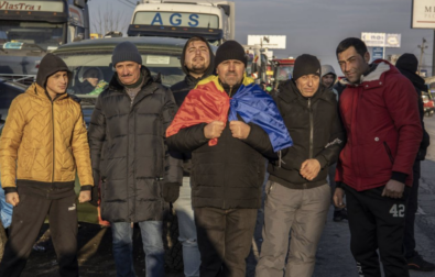 Romanian truckers blocking a road in Afumați, near Bucharest on 13 January 2024. | Photo: Lola García-Ajofrín