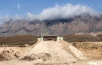 Armenian trenches a few metres from the E117 road. _ Photo- ©Théo Prouvost