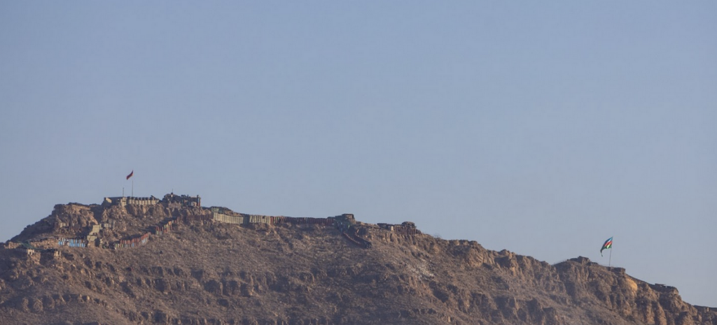 On the border between Ararat and Nakhchivan. Armenian positions are on the left and Azerbaijani positions on the right.