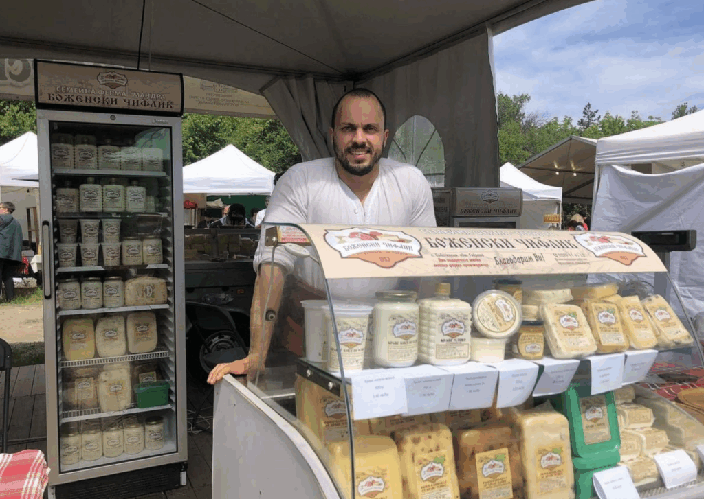 Petrov and his cheese shop. | Photo: Mediapool